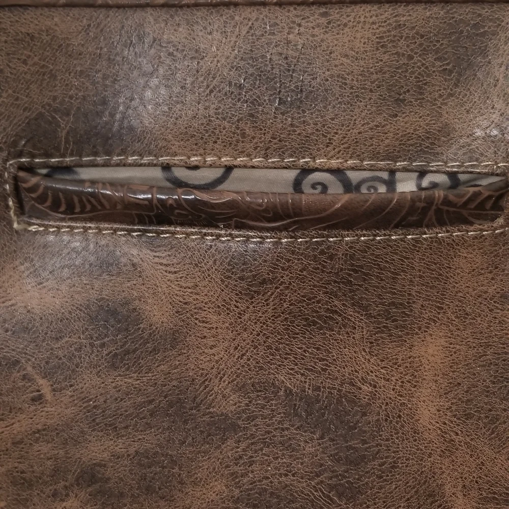 Concealed Carry Fleur De Lis Embellished Handbag - Picture 6 of 12